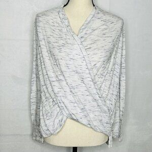 Anthropologie Akemi Kin V-Neck Long-Sleeve White Surplice Wrap Knit Top Sz S